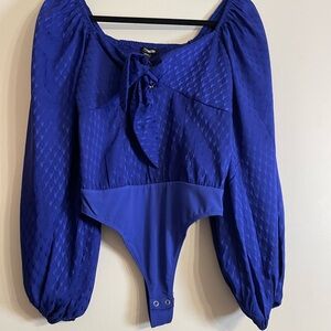 New with tags Express Elegant Purple Bodysuit with Puff Sleeves